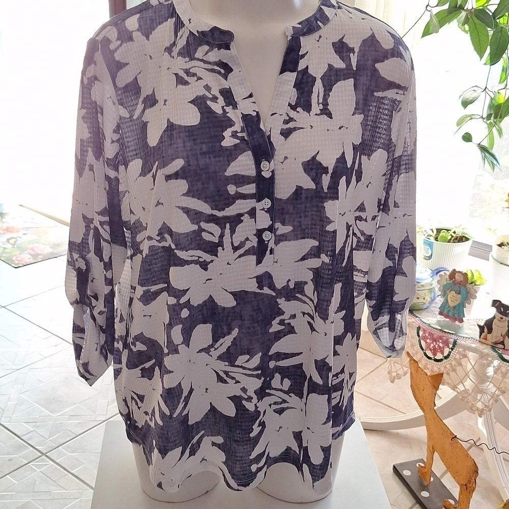 Womens Cathy floral stretch 3/ sleeve regular size top XL